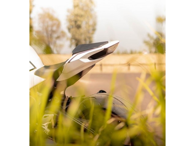 2017-2023 Honda CBR1000RR Motorcycle Fairings - White with Black Stripe Fireblade Canada