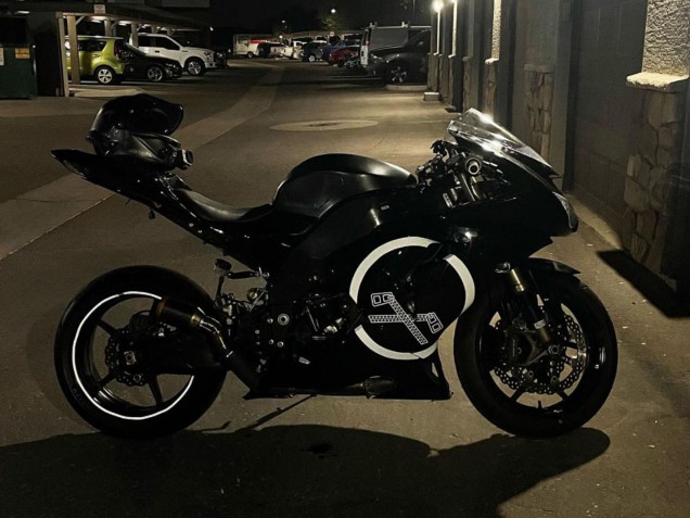 2006-2007 Kawasaki ZX10R Motorcycle Fairings - Glossy Black White Circle Canada