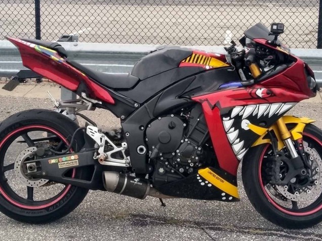 2009-2011 Yamaha YZF 1000 R1 Motorcycle Fairings - Red Yellow Black Shark 46 Canada